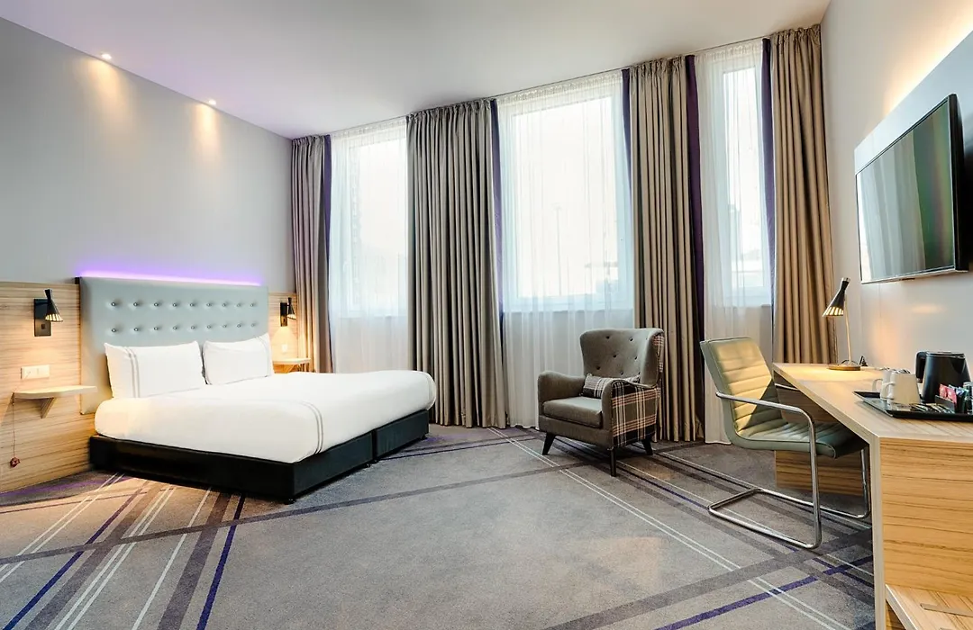 Premier Inn Hannover City University-1